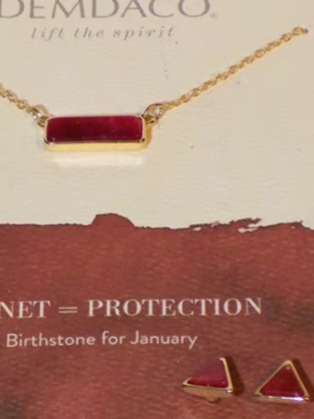 New Demdaco Natural Garnet 2-Sided Pendant Necklace & Earrings Birthstone Set